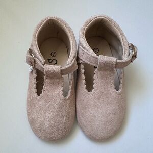 Special Sale Size 7 Hardsole Toddler Mary Janes beige Toddler Shoes dress shoes